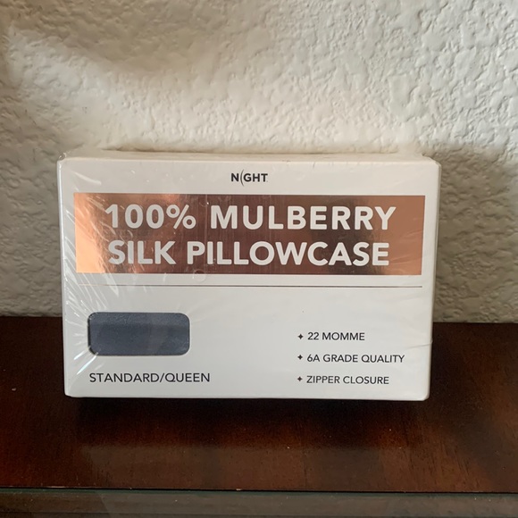 night Other - NIB Night 100% Mulberry Silk Pillowcase standard/queen hypoallergenic